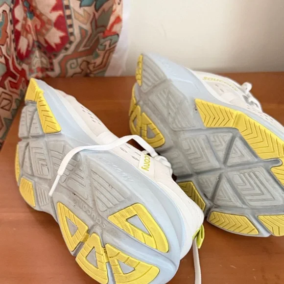Saucony Women's White and Yellow Running Shoes - Picture 3 of 4